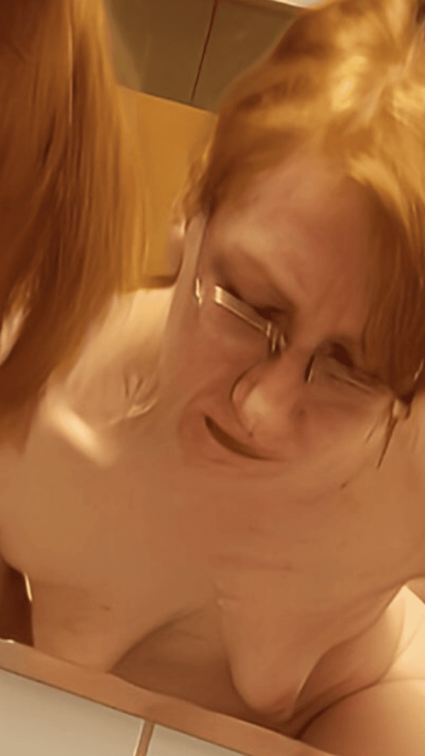 Aged ginger cunt MILF. Love the worked over labia ?