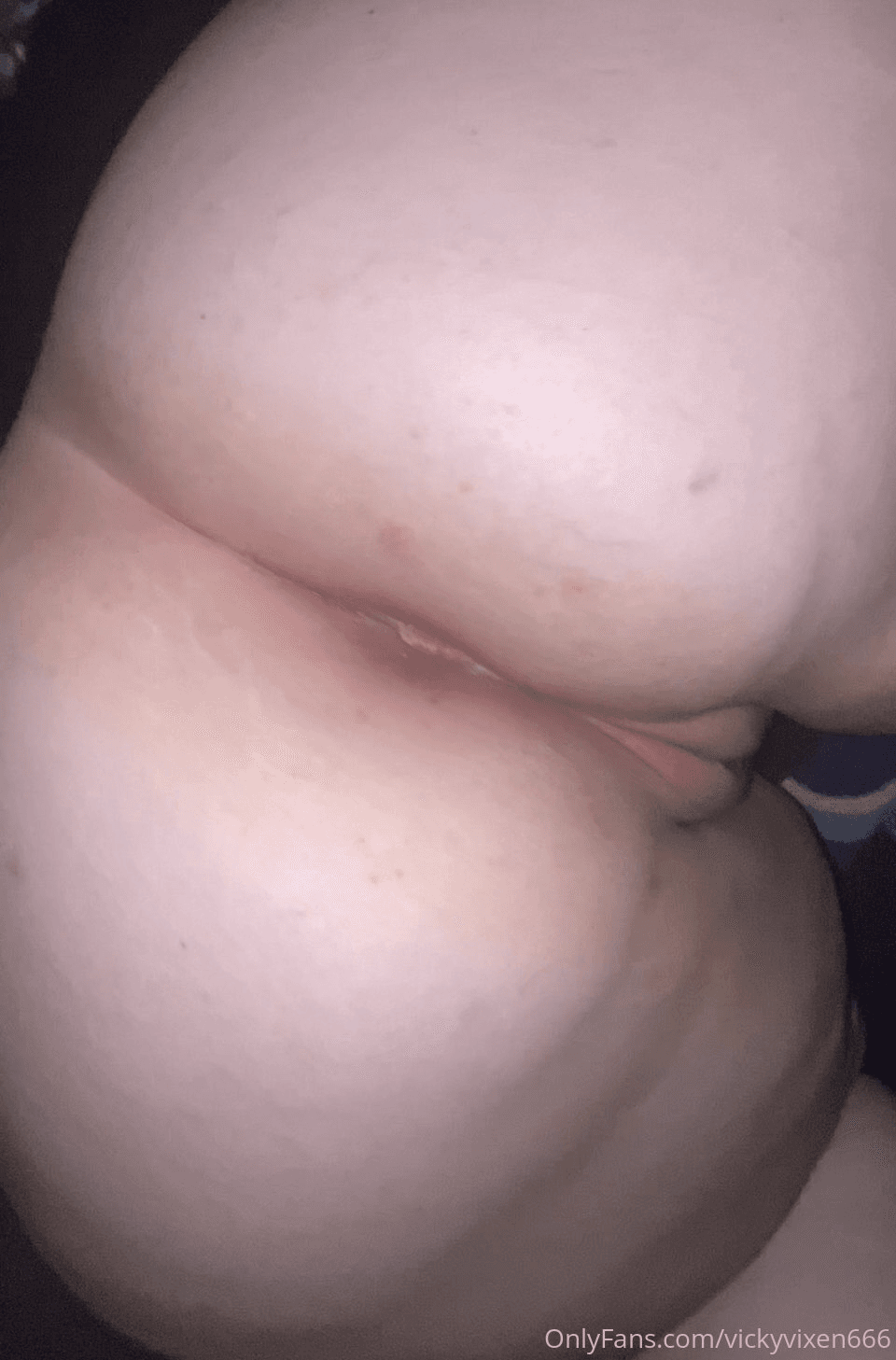 I luv GoTHICK BiG bo0Ty h03s.. Vicky !!!