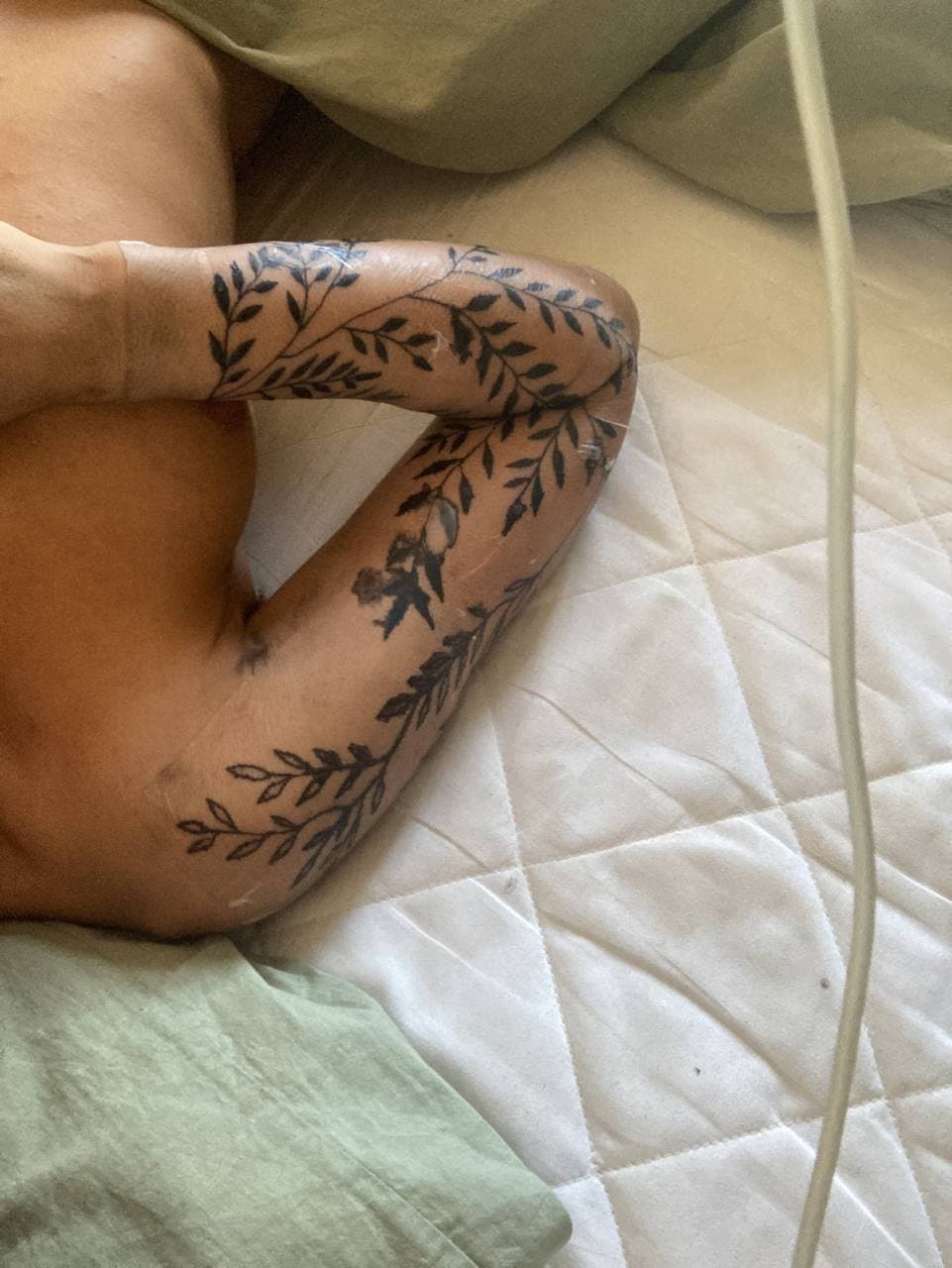 Click to view full size flat chest polish slut 28yrs