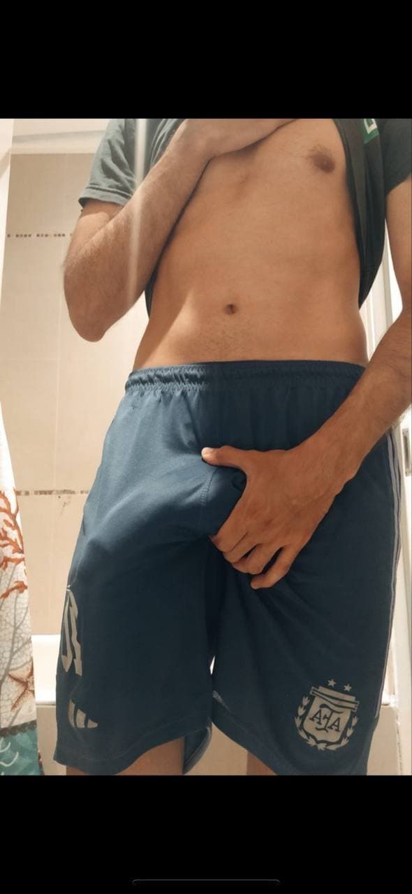 Pendejo pijudo argentino