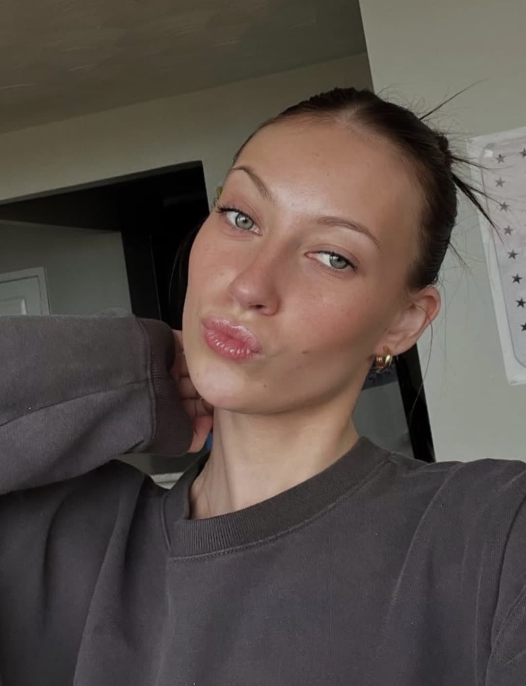 Haven’t posted this little cumrag whore in a bit. Dumb whore needs that face covered