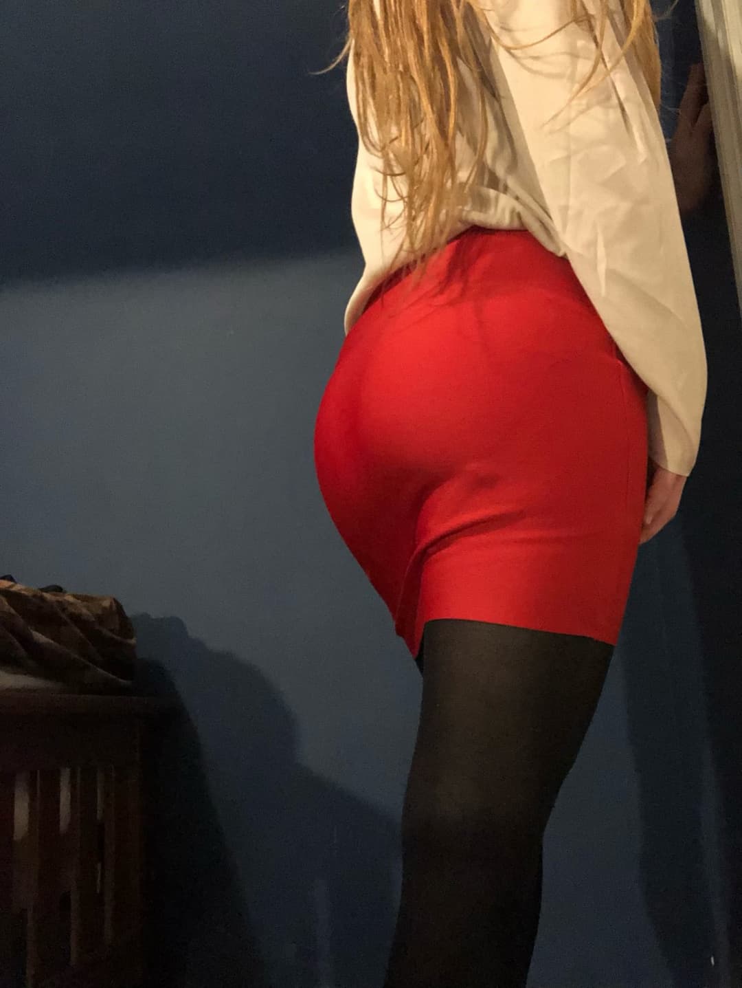 Red skirt