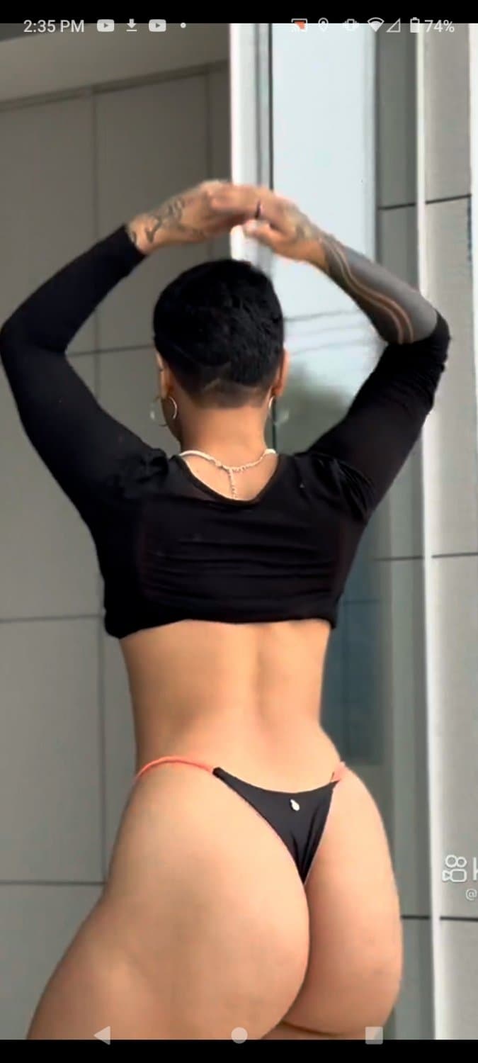 Torinha.Tô batendo muita punheta para essa mulher deliciosa