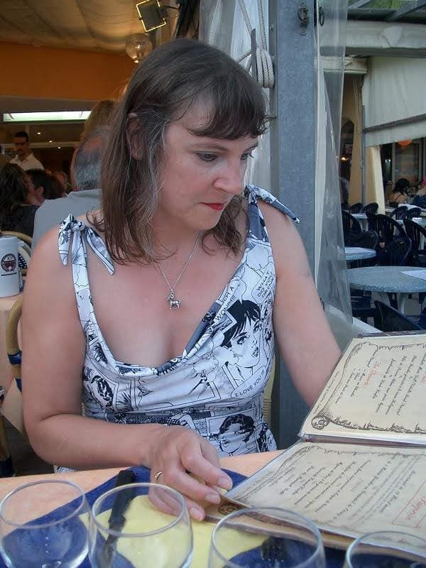 Click to view full size Angelika (65) aus Köln, einst und jetzt; dressed / undressed