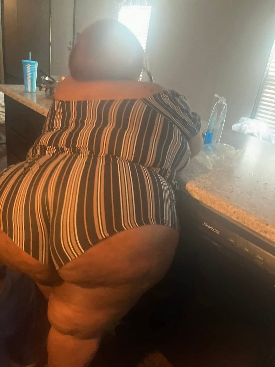 JACKING OFF MATERIAL