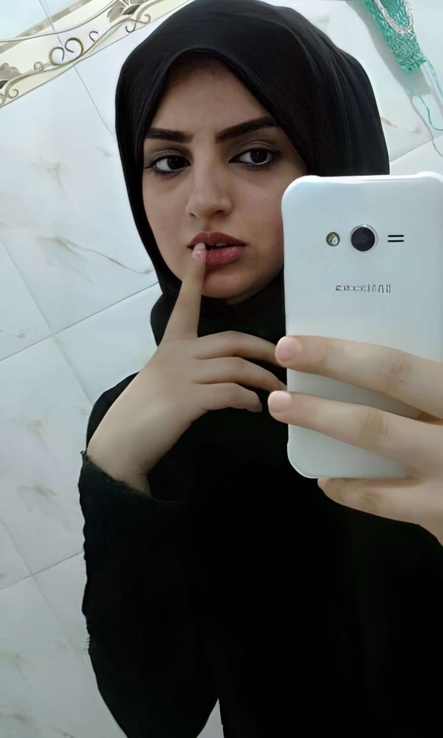 Iraqi Hijabi Slut