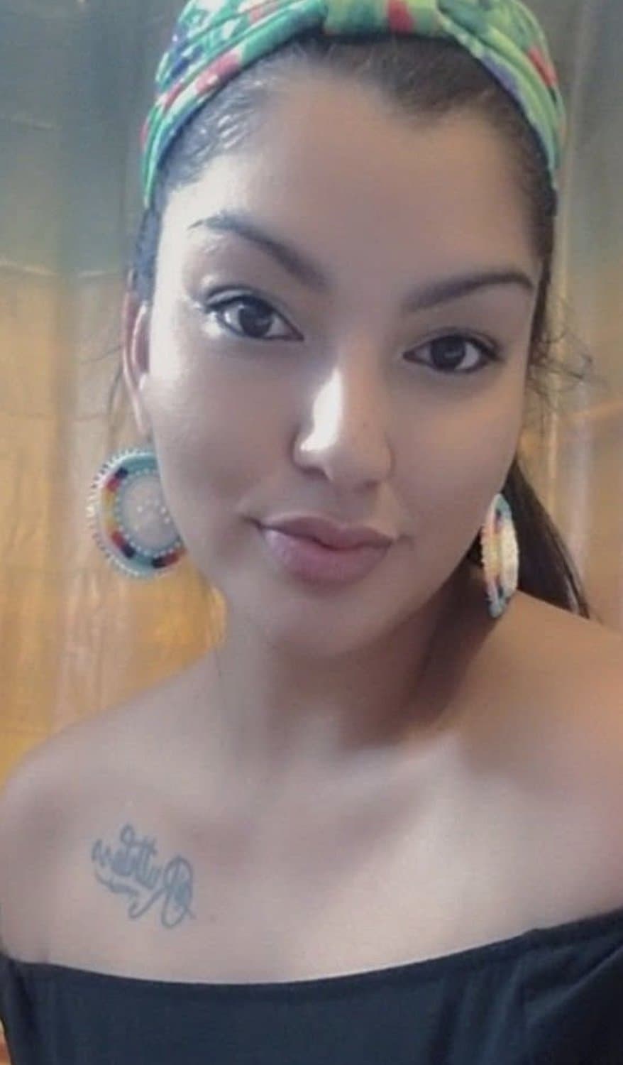 Click to view full size Sask native Rez native sask natives jussy Lee from Saskatoon anyone get her dm me asap