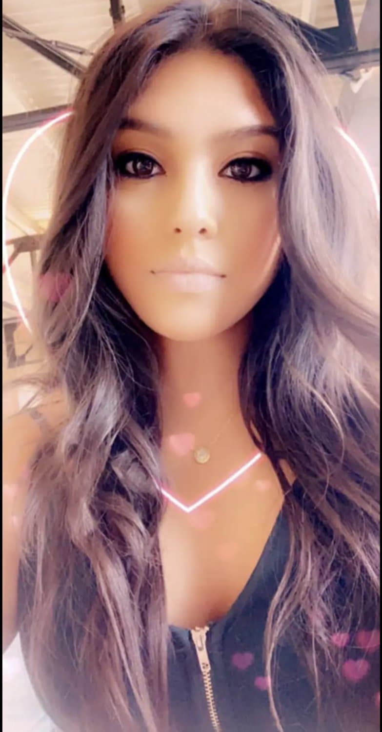 My Latina whore enjoys putting on a show in public. Kik cway5