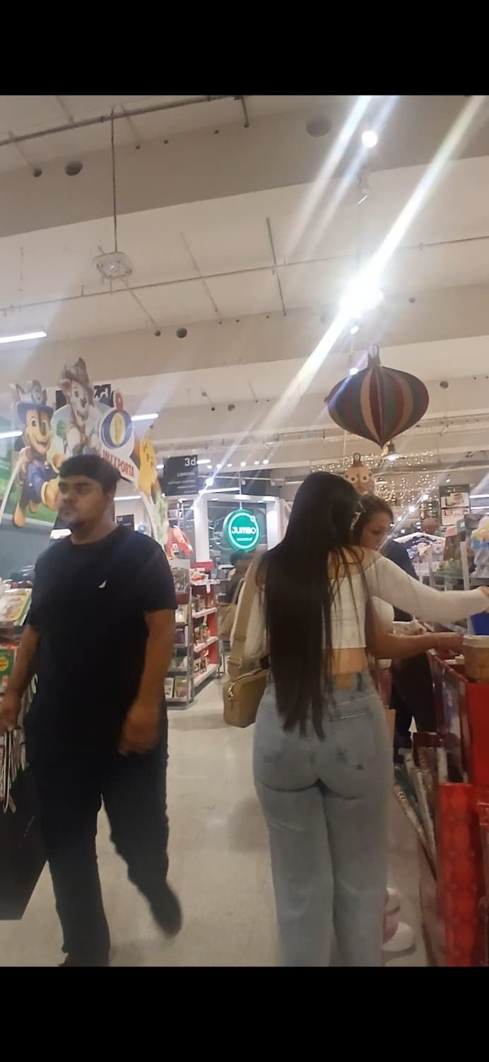 Mamá e hija chilenas muy culonas( pubic big ass mother and daughter)