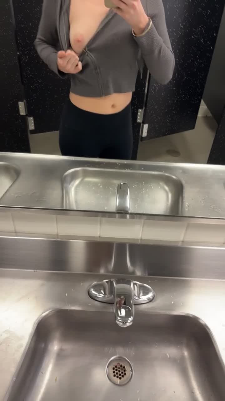 Slut - Dumbest 18yr ever, Alexia Marie PART 1 | repost and comment for part 2 of this slut