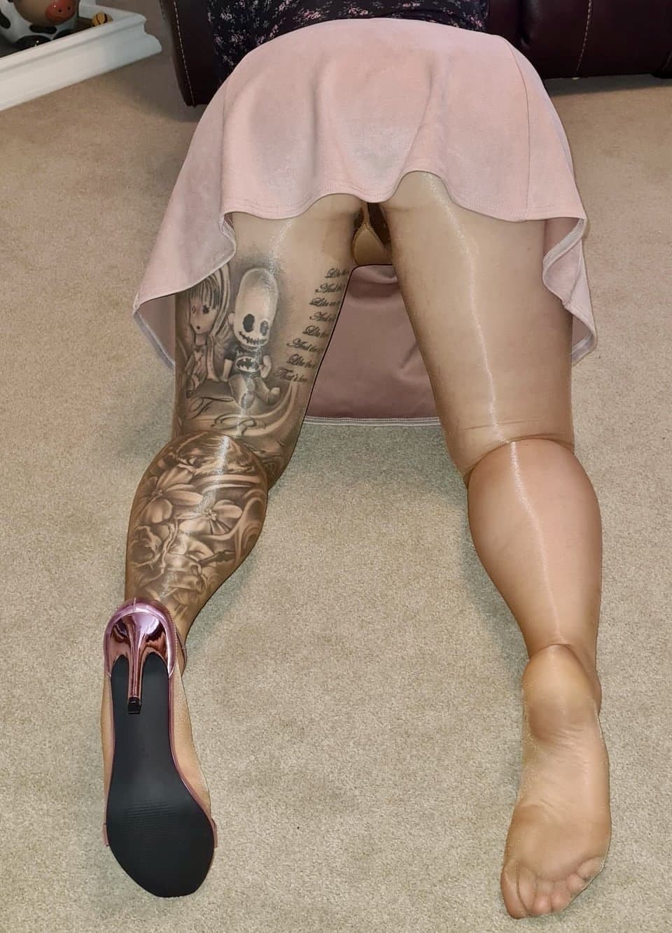 Don’t you just love Tattoos under Shiny Pantyhose