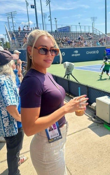 Emma patson ass and tits in black tights