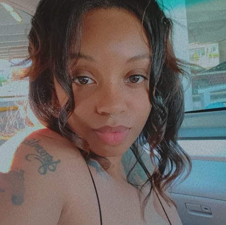 Her bd sent me a photo of her drunk with her pussy out I lost it tho it was a pretty pussy tho