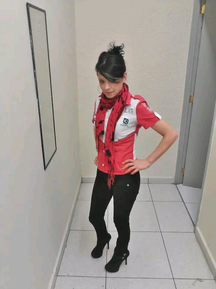 Vendedora mexicana sexi de Elektra