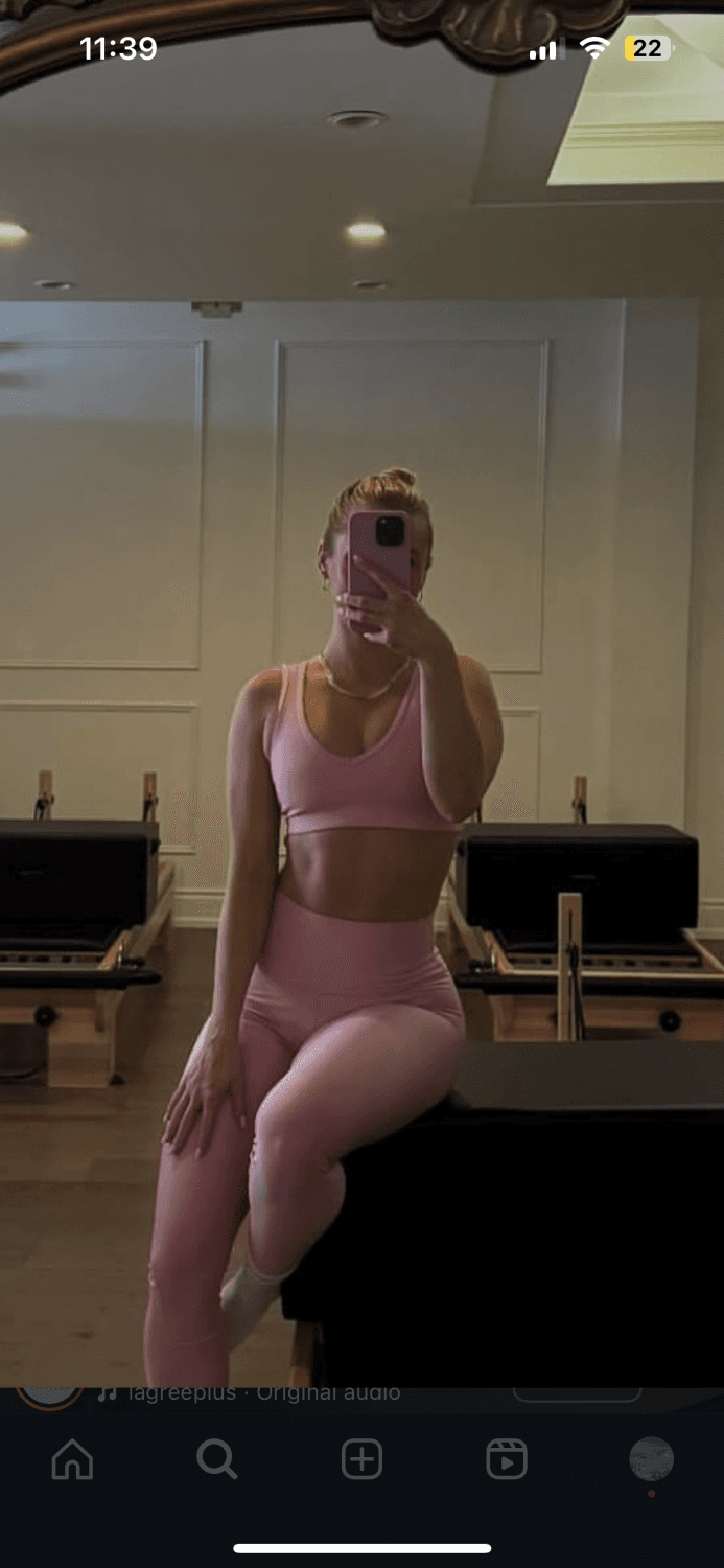 sexy gym instructor leah rose