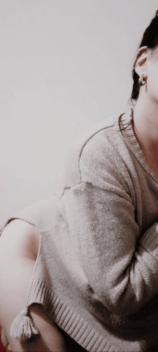 De ella no puedo mostrar la carita ? que ricas cogidas le pegué