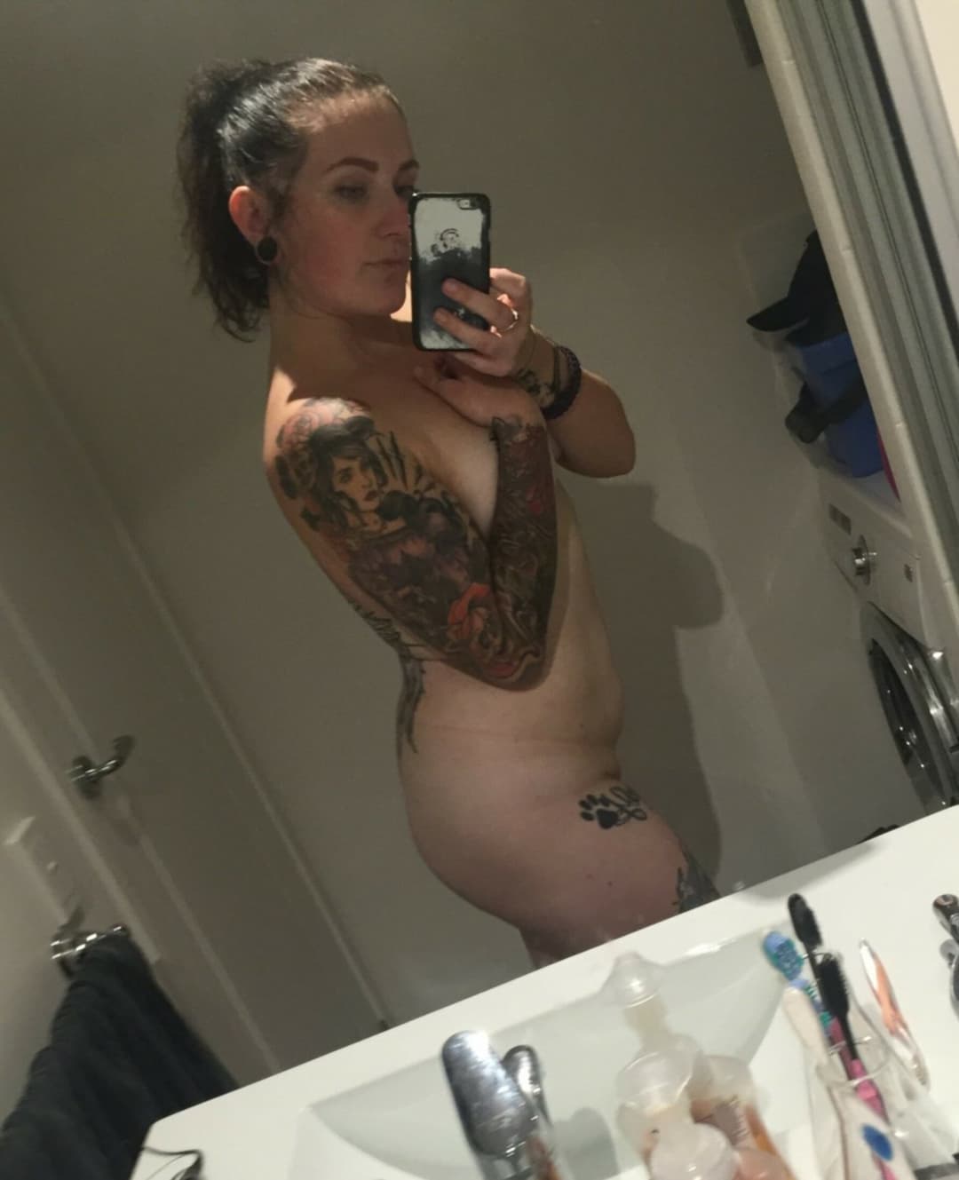 Aussie Madi - 21yo bartender ready for action