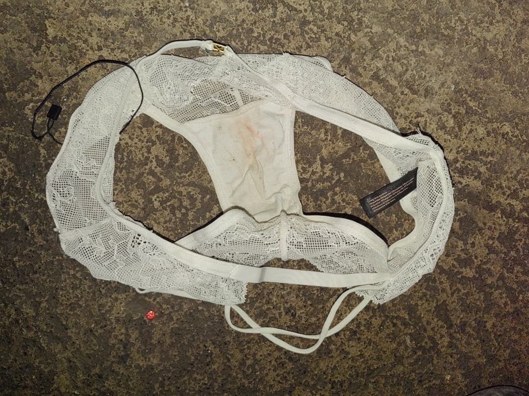 Calzones y tangas sucias de mi tía ??