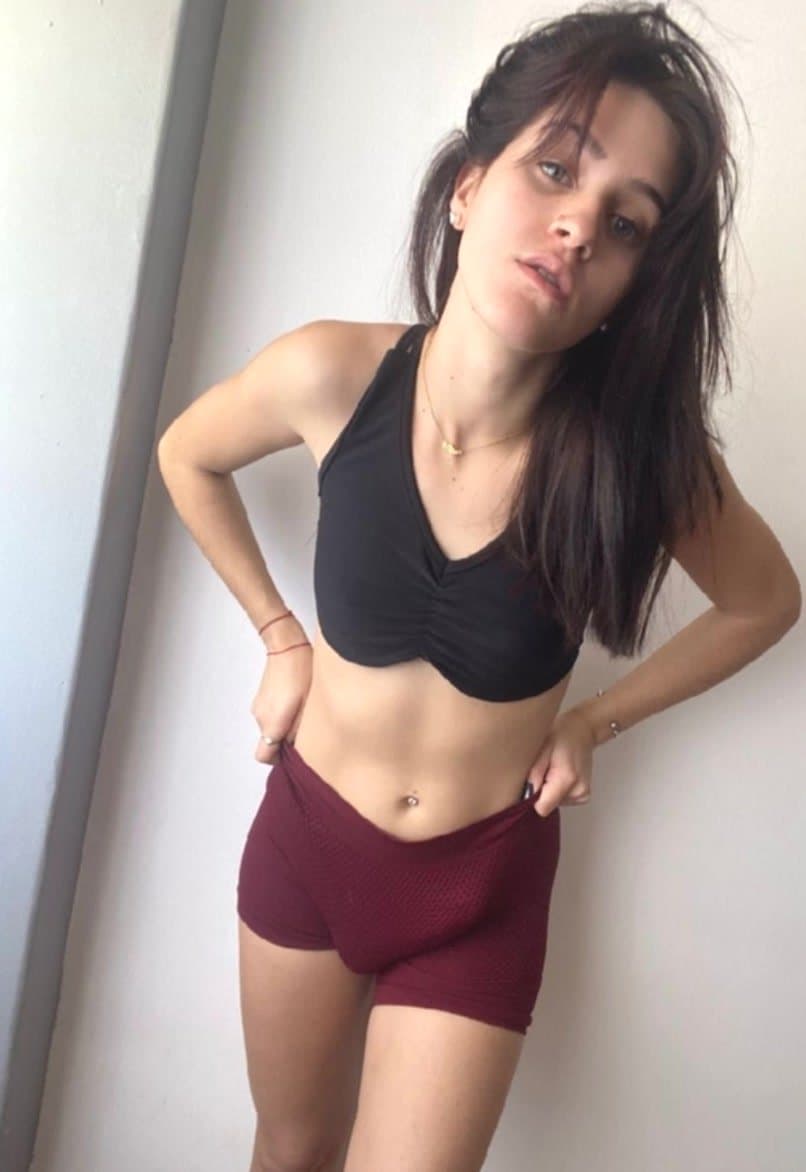 Wanna come over and suck my throbbing cock