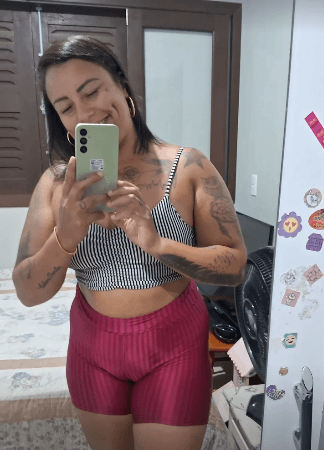 Morena bucetuda, exibe o capô de fusca | Thick Latina, thick pussy cameltoe