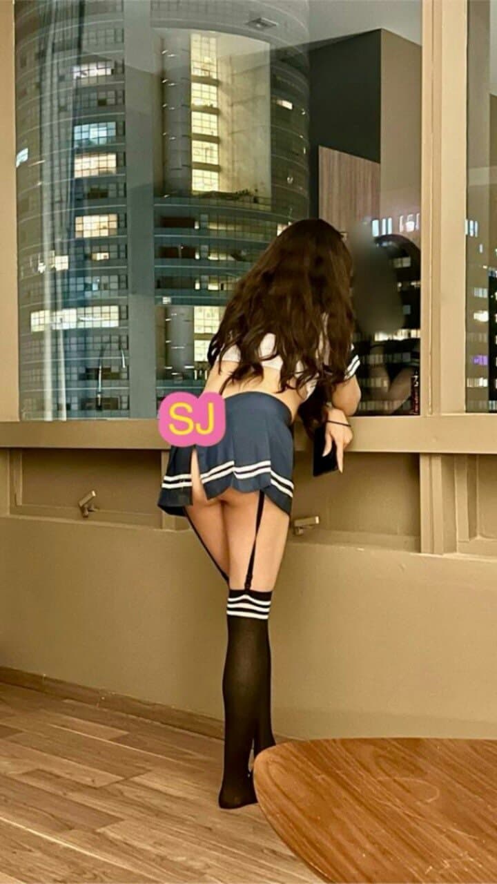 Conocen a esta chica? Sharon Ripol o Sharon Jaymes, tiene OF