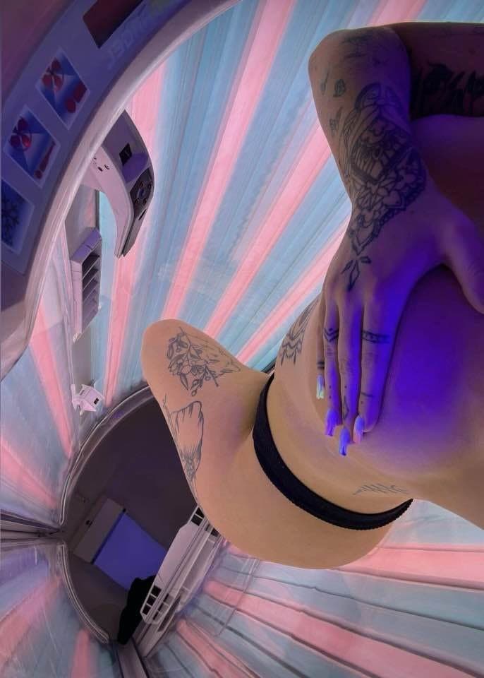 Click to view full size Slutty baby mumma Gwen is ready to be bred again