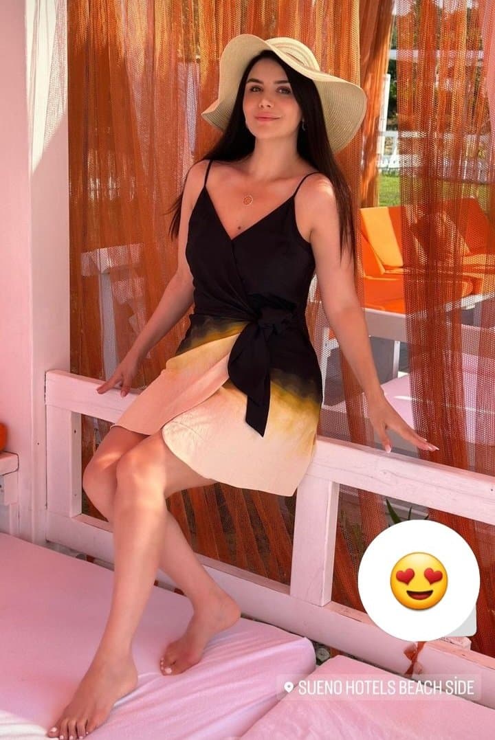 Sexy glamour feet pedicure woman