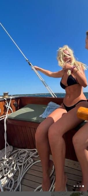 Hot Community College Dropout , went from real to fake tits