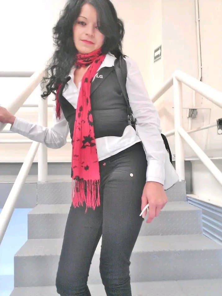 Vendedora mexicana sexi de Elektra