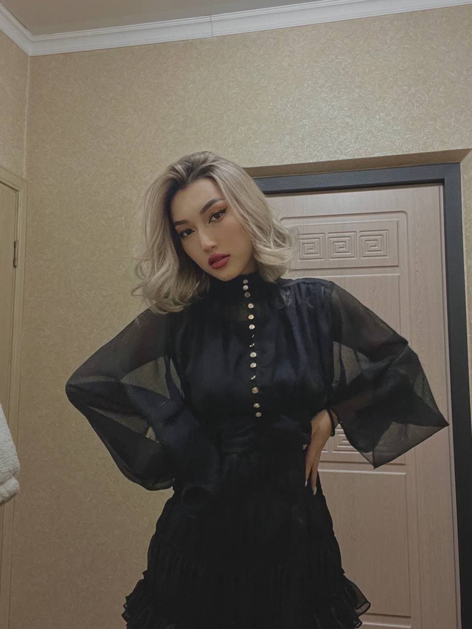 ASIAN AMATEUR LEAKS ABG SQUIRTING ON LIVESHOW BABE173