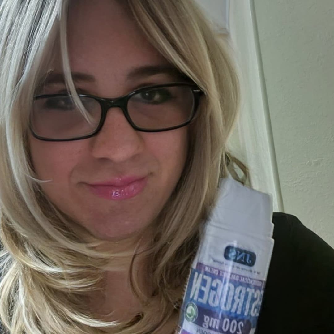 SISSY SLUT TONI ARTIGUE