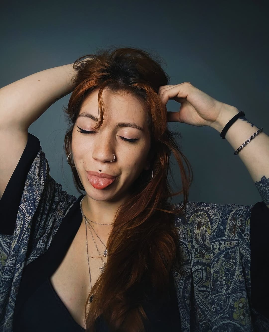 Please someone blast my sister in cum ?