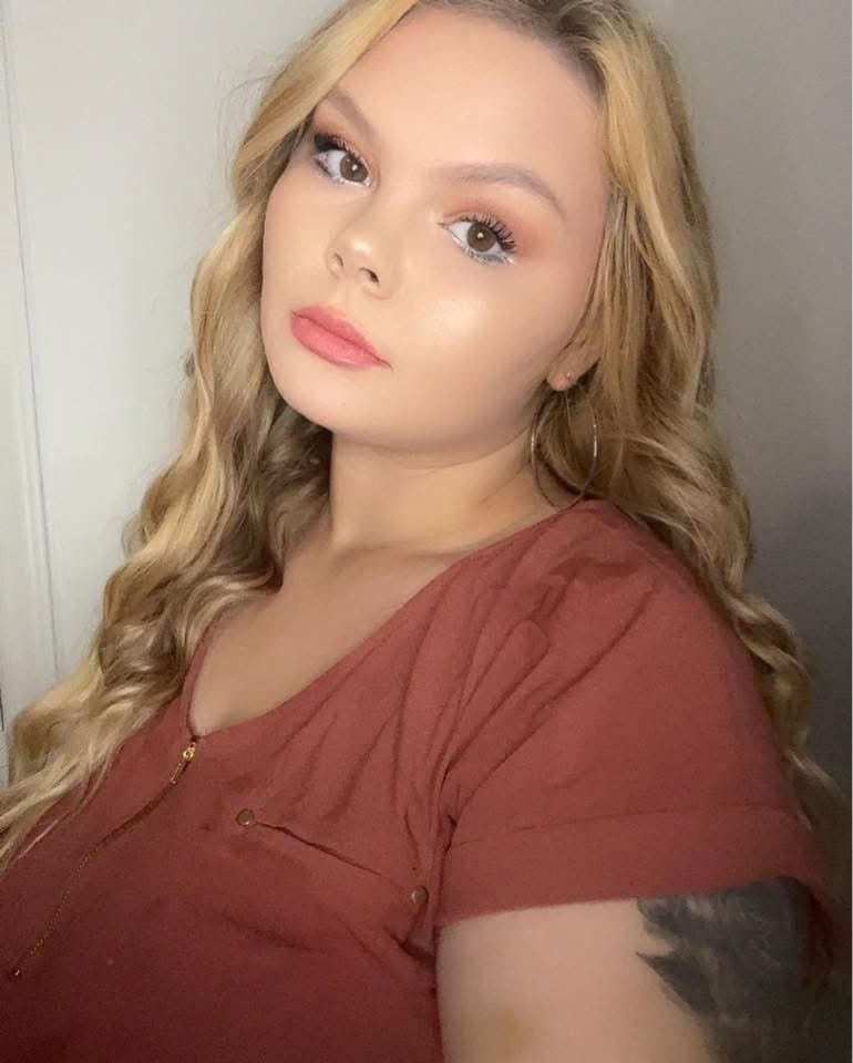 Lesbian Makeout In Bathroom