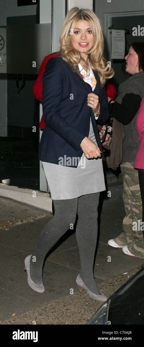 Holly willoughby big fat ass slut in black tights