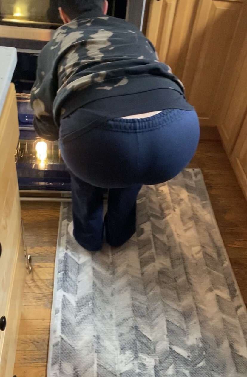 Click to view full size Mom of Two Beth (wwyd)