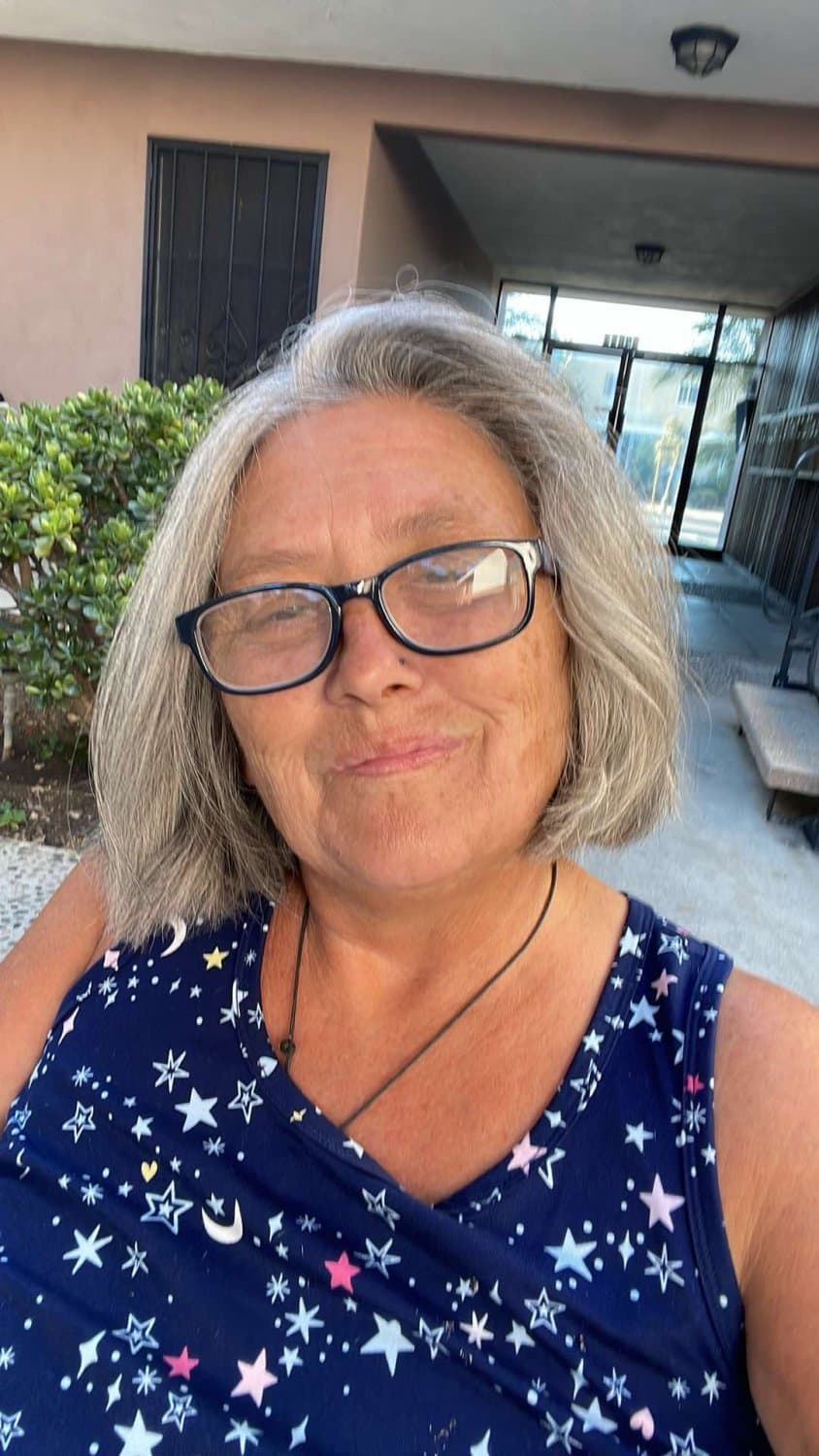 Nymphomaniac GILF Carrie