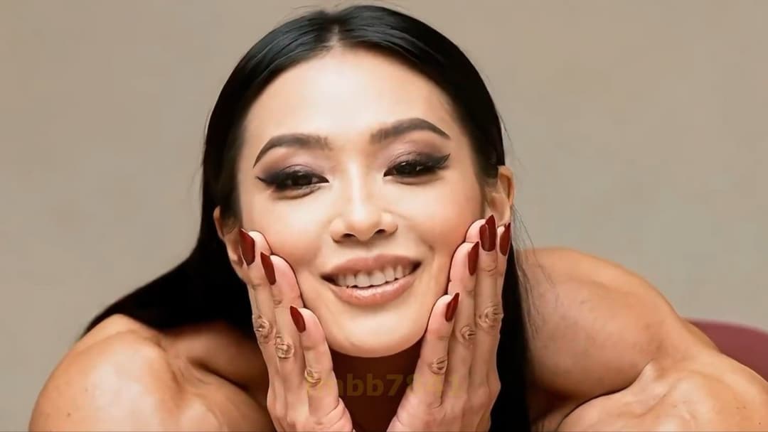 Extreme muscular nudism