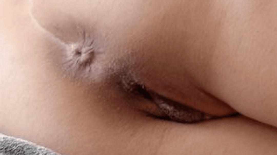 Dreamy Butch Tom boy with perfect tits and a flowered cunt