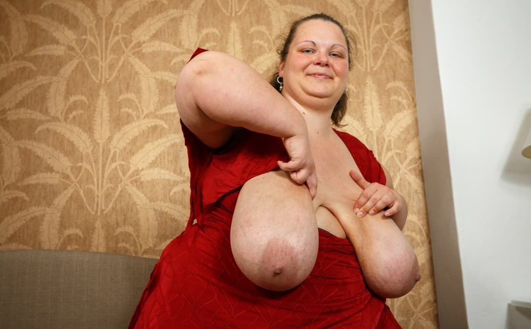 Hangers, big and saggy