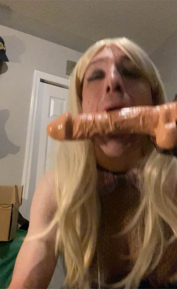 Florida Sissy Kelsey. kik kevbo2176