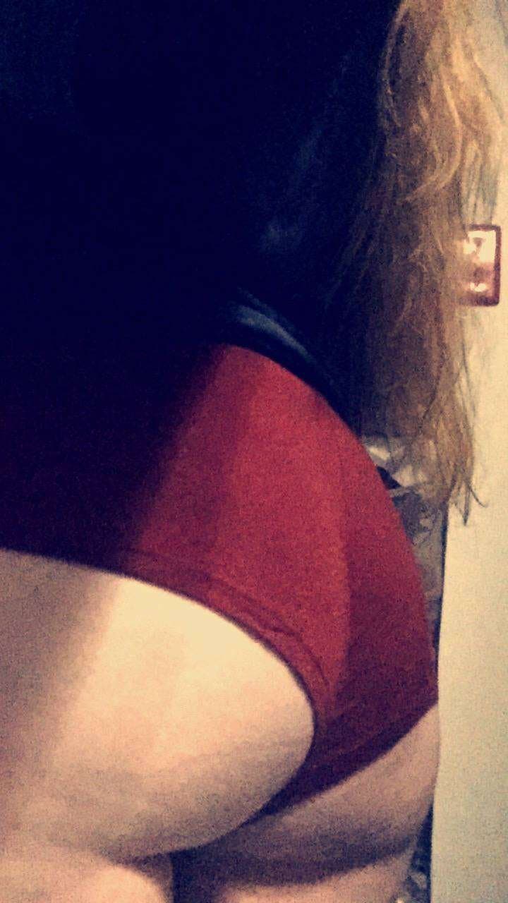 25 year old Webslut Jess from Midwest USA