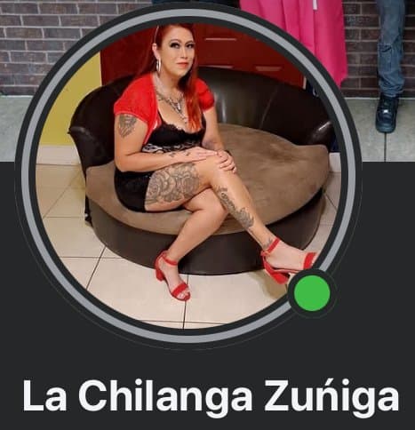 Latina milf rubs her pussy on video chat Caliente Madura quemada por video chat