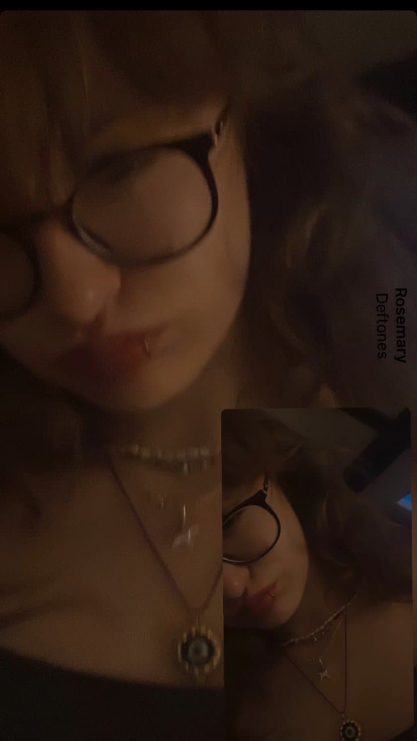 Barely legal British whore  teen sending nudes to stranger