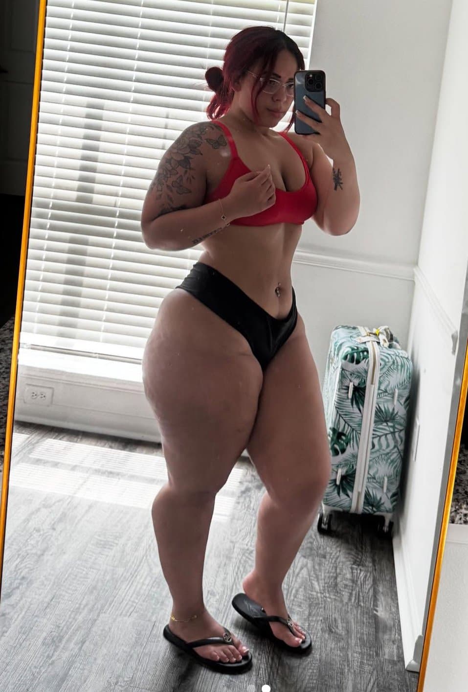 Thick big booty Latina 8