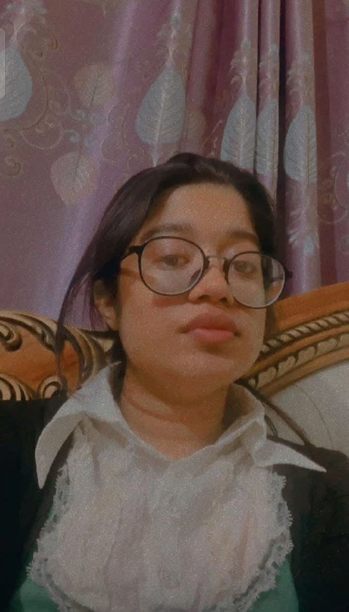 Desi Bangladeshi Cute GF Showing Rubbing Pussy