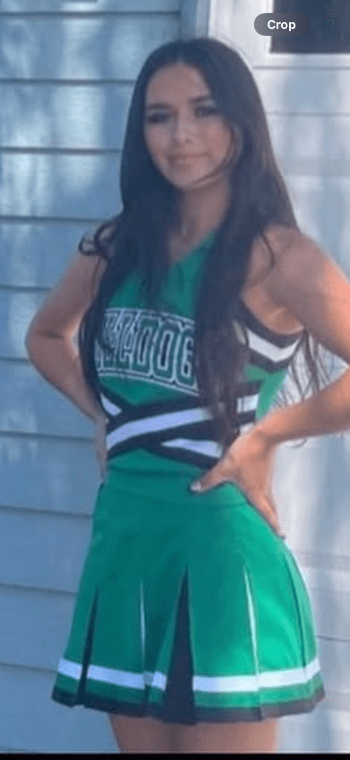 Bikini barista Harlot Caylor Caybae Cienna Navarro selling herself at coffee stand