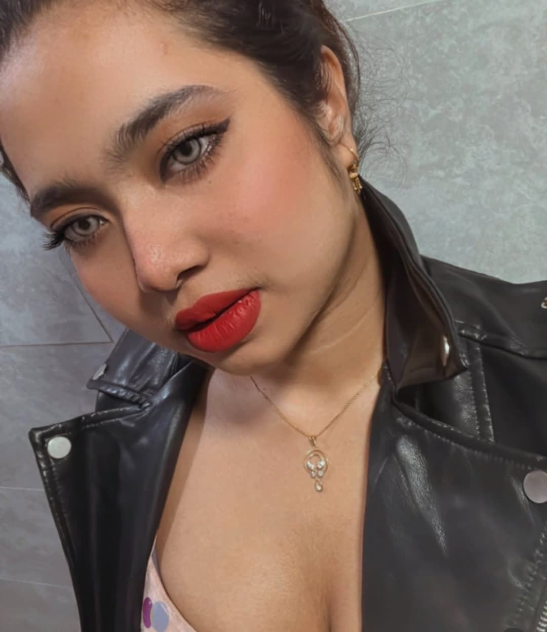 Bangladeshi Dhaka girl pre sex moment with boyfriend