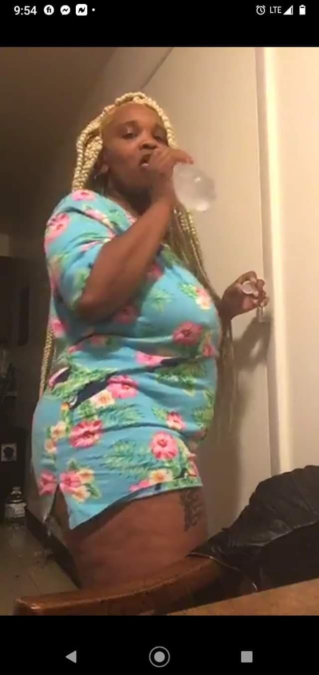Freaky Bi Bbw Auntie (She need to start a only fans) I would not pull out 19
