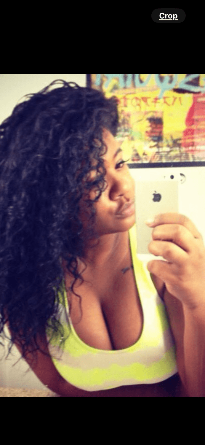 Bet she sucks dick like no other big lips big tits