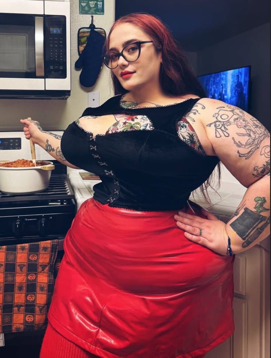 Bbw goth big legs